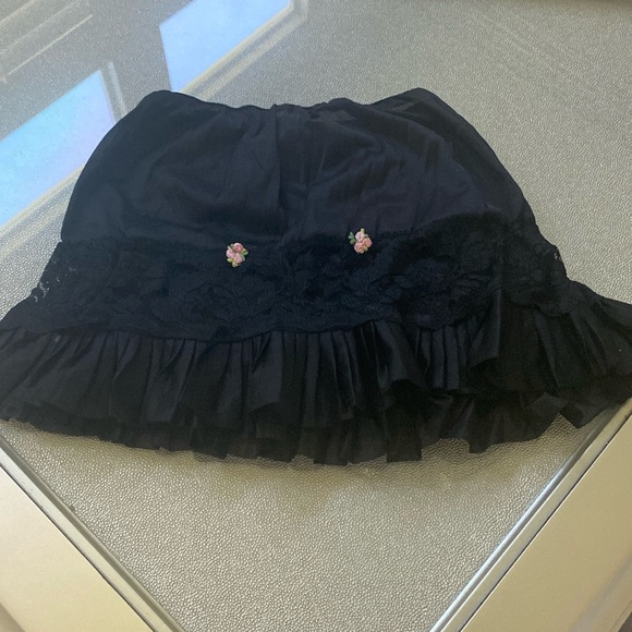 Black nylon sleep skirt with attached panties - Picture 1 of 3